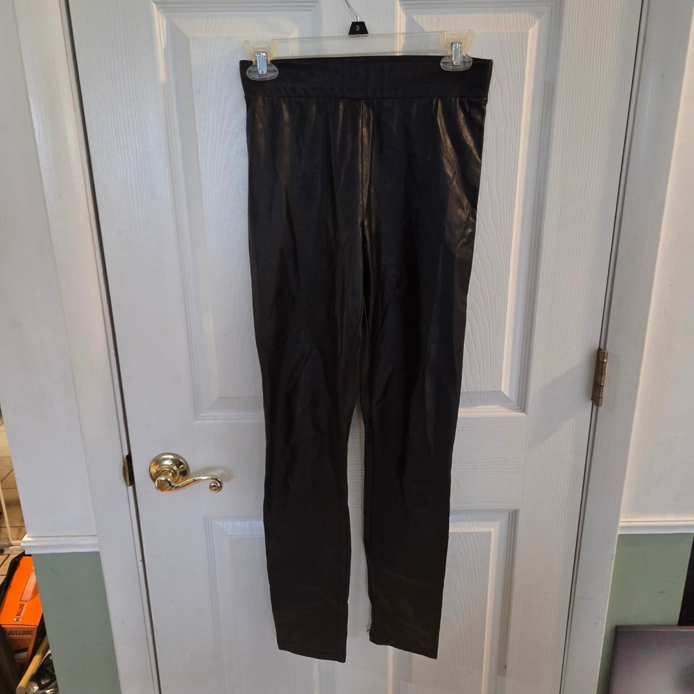 Ten Babaton S Aritzia Black‎ Faux Leather Leggings High Waisted
Bikercore Grunge